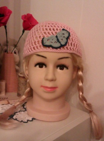 Modna dekliška kapa SZ 1 - Unikatna modna dekliška kapa