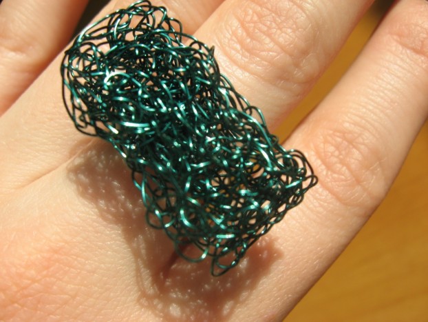 Prstan iz zelene žice - 