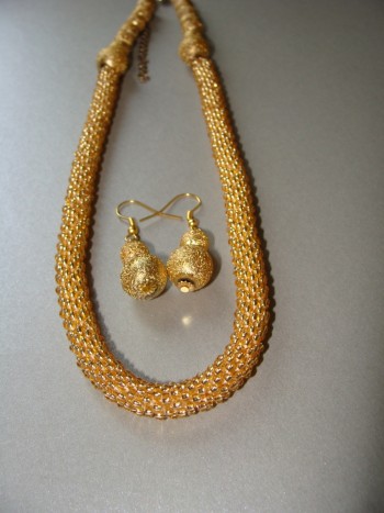 Kvačkane ogrlice - 