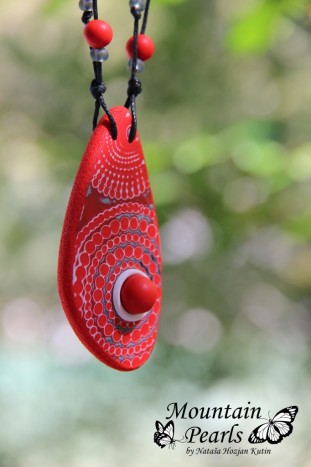 Ogrlica iz polimerne gline - rdeča - Ogrlica iz polimerne gline - rdeča