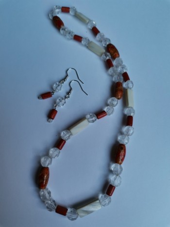 Komplet uhani in ogrlica - Komplet ogrlica in uhani, perle mešano lesene in steklene