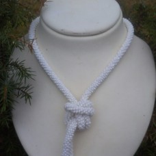unikatno kvačkane ogrlice
