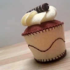 Fake food cupcake - tiramisu