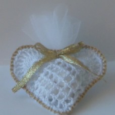 Kvačkan srček za konfete za poroko - zlato poroko