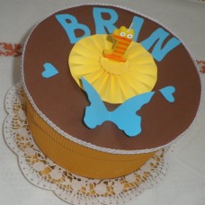 Darilna embalaža v obliki torte